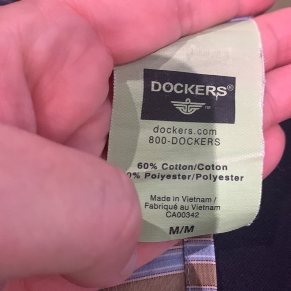 Men’s Dockers dress shirt size medium - Picture 4 of 4